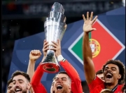 开云APP-南美足球队在国际舞台上表现出色