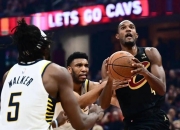 开云体育APP下载-步行者绝地反击美国男篮，萨姆·米切尔制霸全场的简单介绍