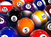 开云体育下载-赛道上的宿命对决，阿隆索驾驭哈斯鏖战雷诺，统治全场