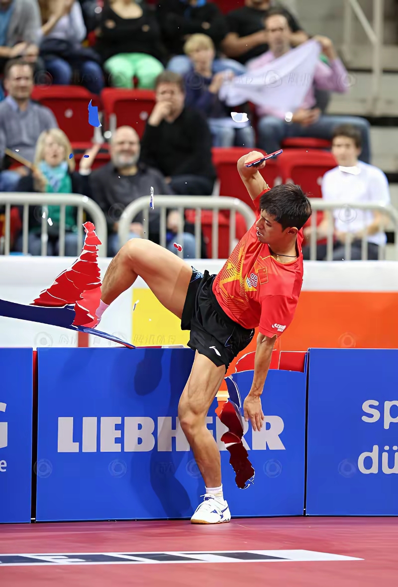 波兰乒乓球队完胜瑞典乒乓球队，张继科绝境逆转