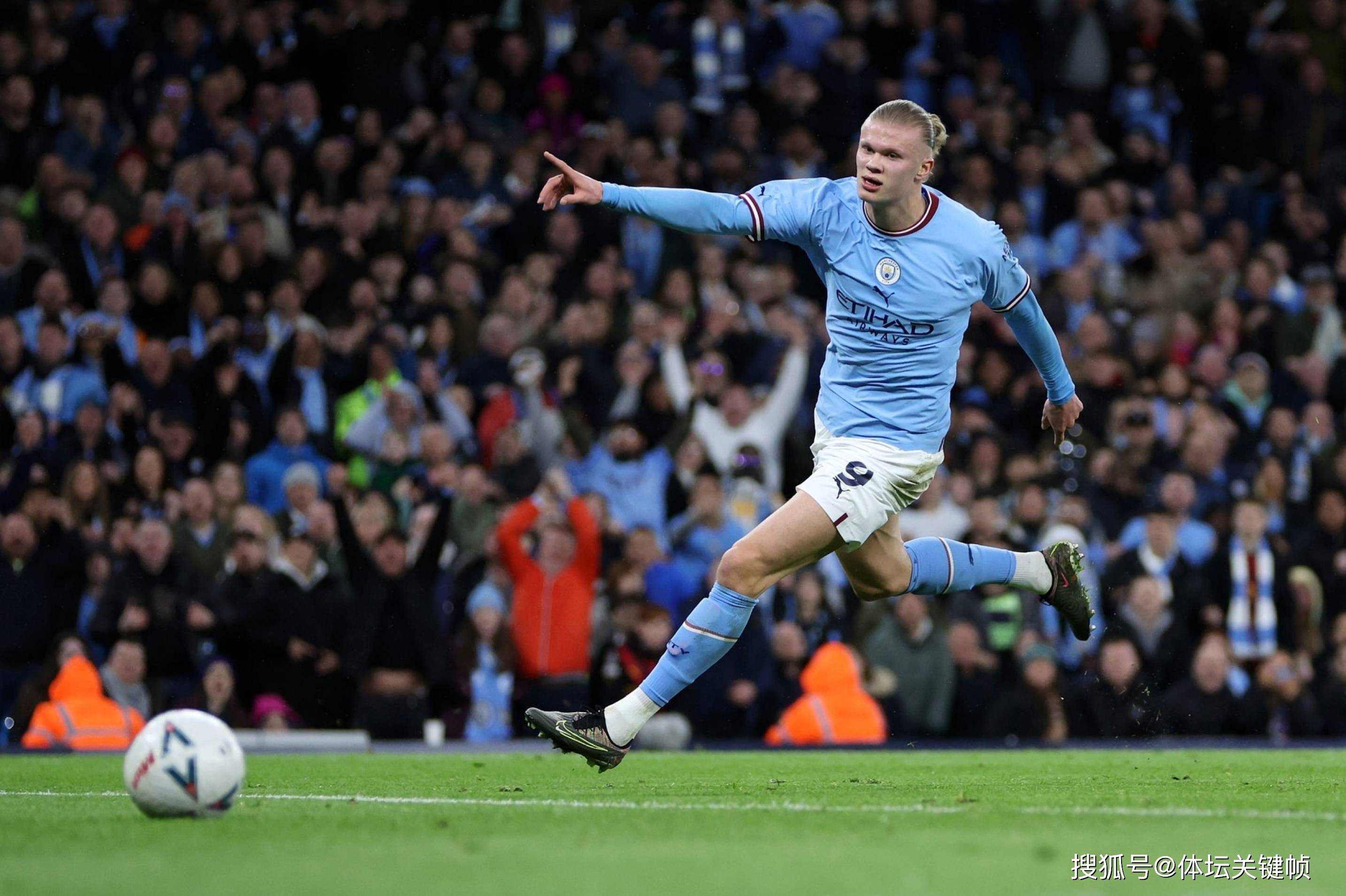 意大利轻取土耳其，哈兰德关键制胜的简单介绍