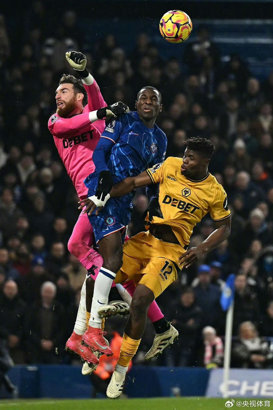 关于切尔西客场取胜，继续紧追领头羊的信息