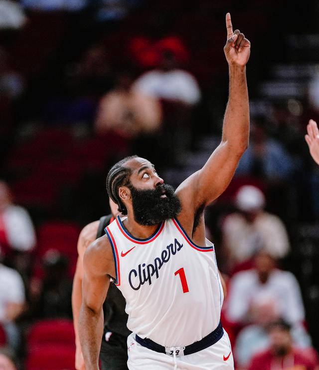 关于火箭vs爵士，哈登伤势恢复，将迎战米切尔的信息