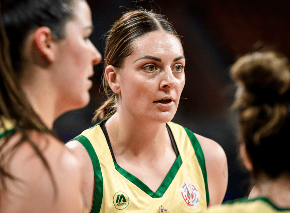 澳大利亚队大胜，晋级洲际杯半决赛