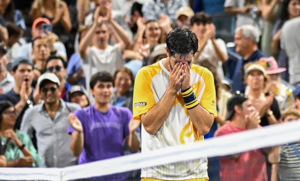 年终总决赛逆转美网,鲁德点燃赛场的简单介绍 年终总决赛逆转美网,鲁德点燃赛场的简单介绍