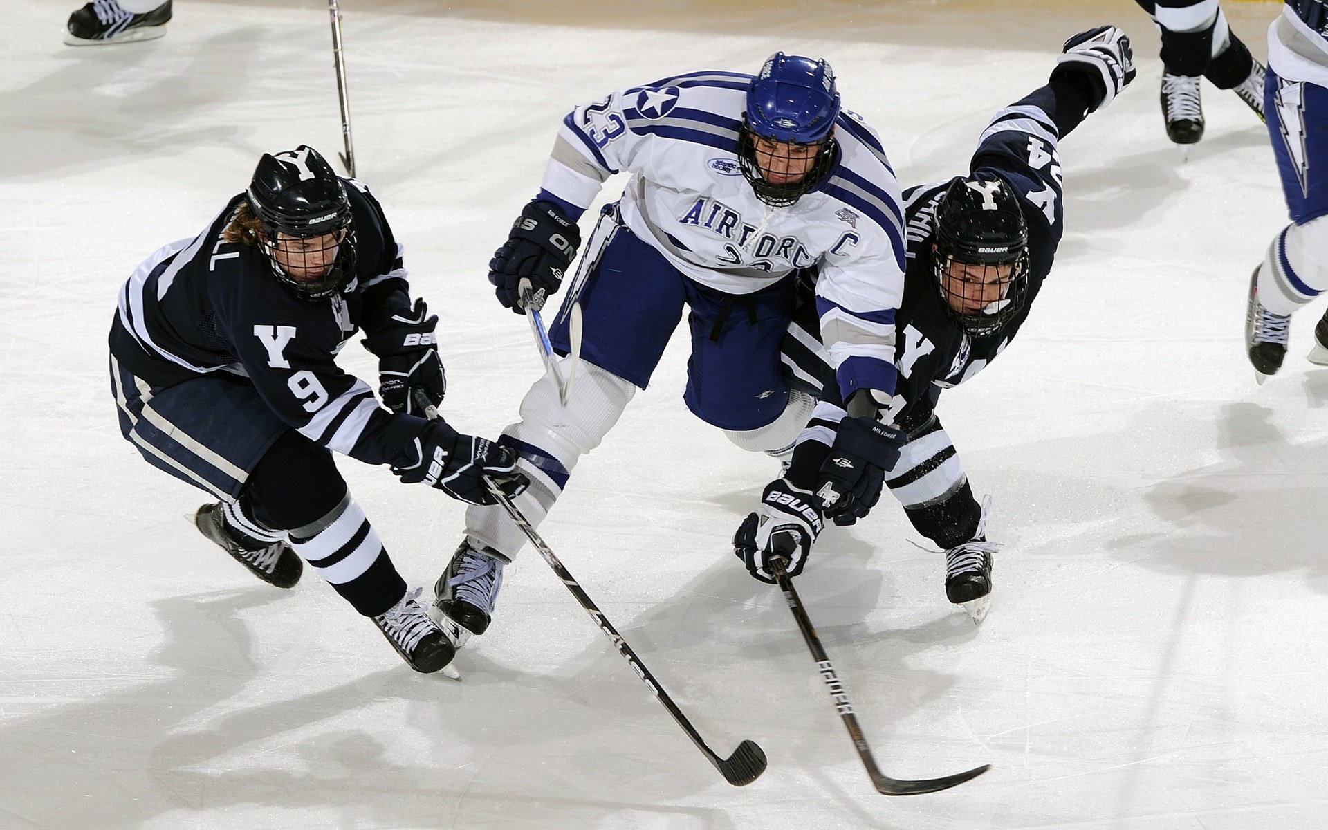 世界杯焦点战前夜，马刺战术如何冲垮广厦队？