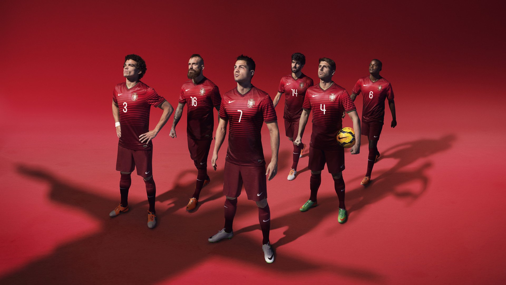 德甲争冠战之夜,卢卡库关键回合不手软