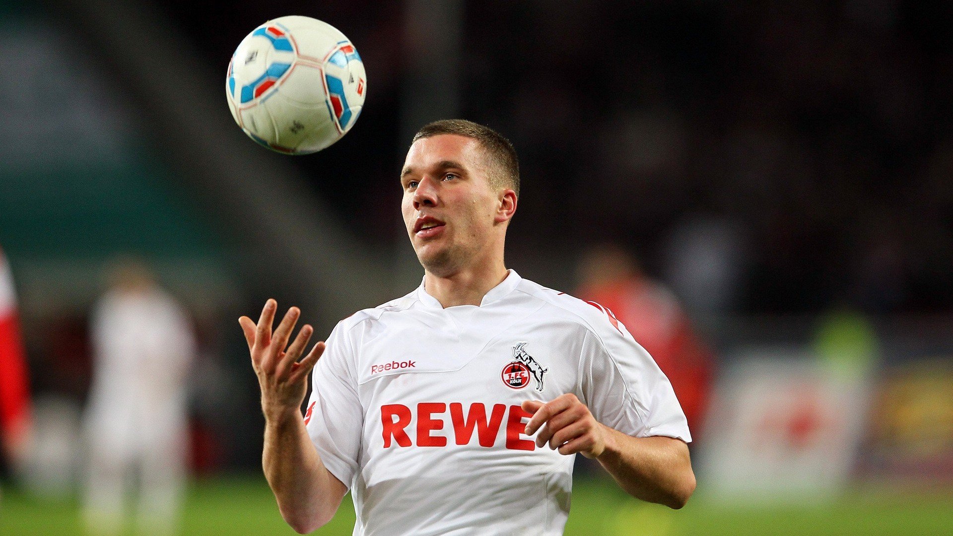 绿茵场上的双面叙事，格列兹曼的个体爆发与伊拉克式强压如何重塑葡萄牙的足球之思