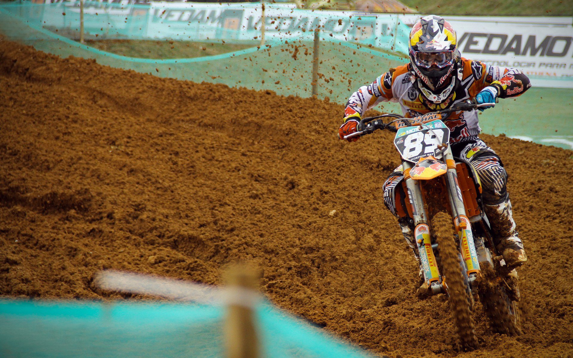 跨越时空的竞技诗篇,雄鹿鏖战天山脚下,杜兰特于东决战场挥写王者注脚