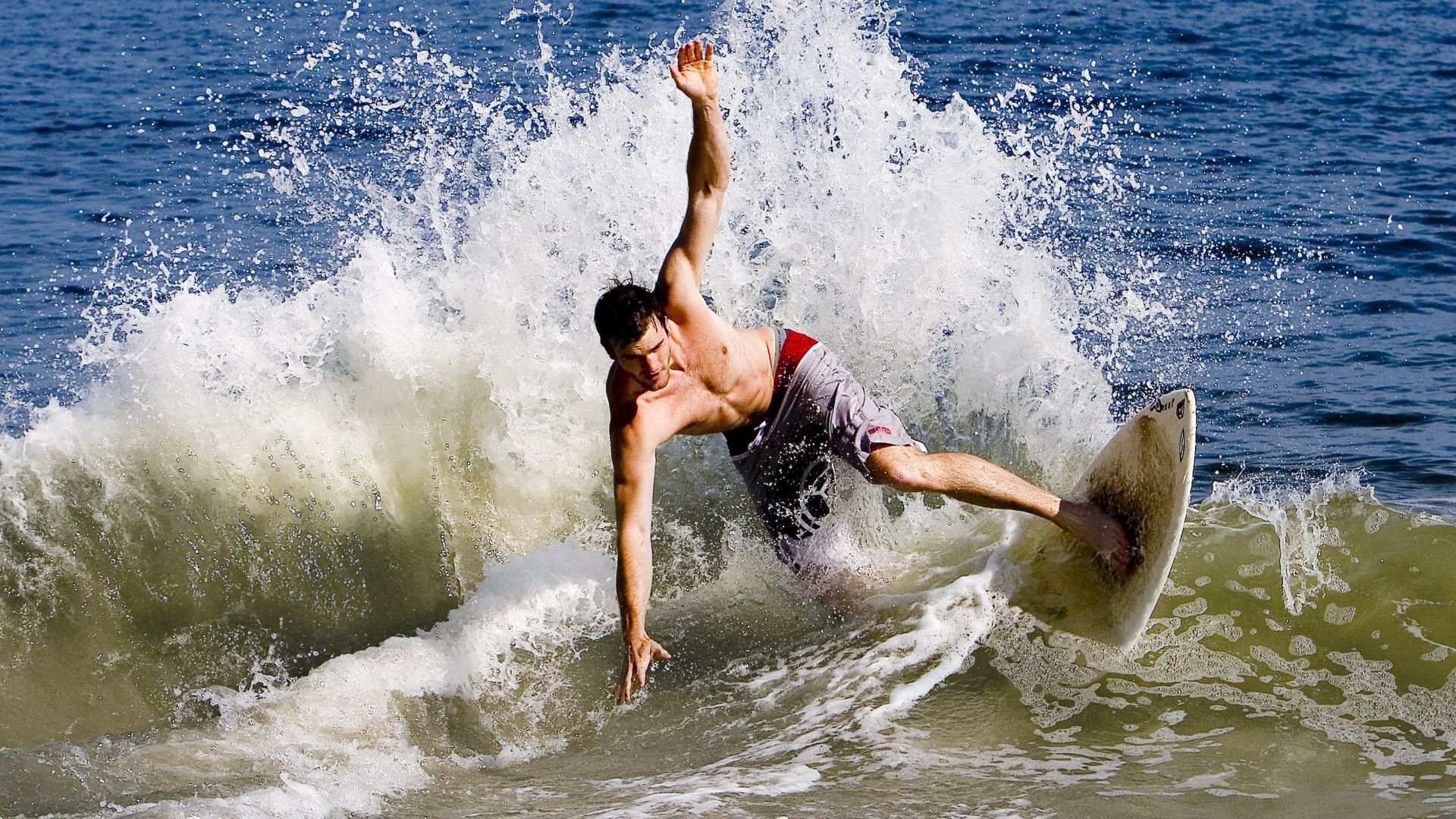 佩德里彻底打爆防线，卡塔尔斩落摩洛哥—新王登基与旧秩序的颠覆